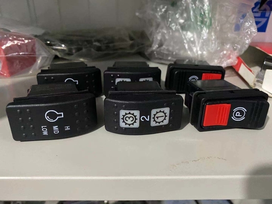 ۴۷۰۰۷۹۲۴۱۴ کلید دکمه ی گاز برای قطعات یدکی رولر جاده ای Cc524 624hf Cc6200